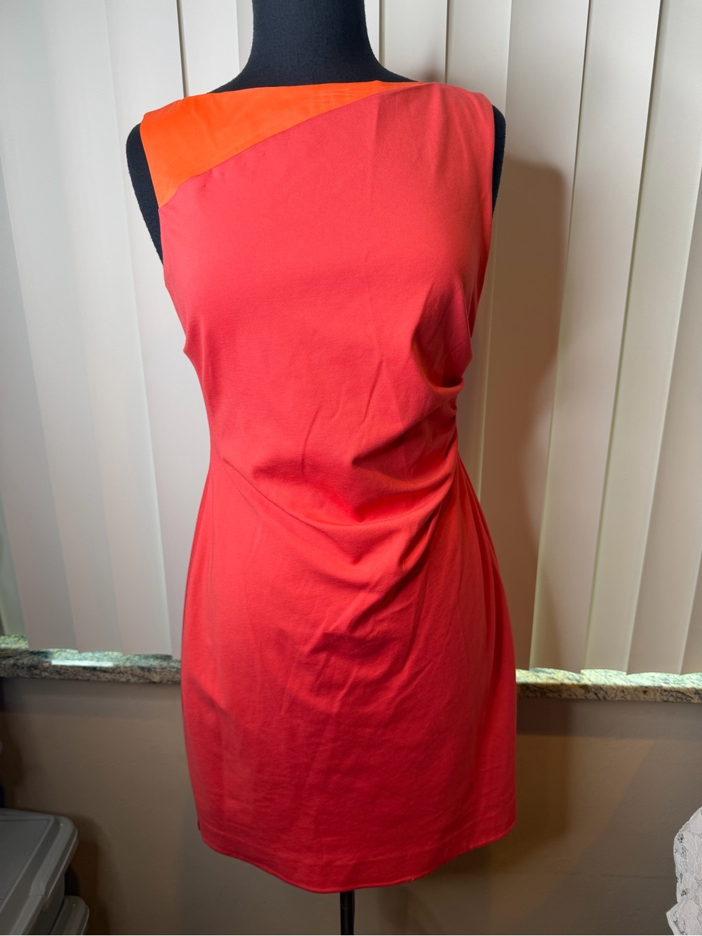 Elie Tahari sleeveless sheath dress coral-red body light orange colorblock SZ 0